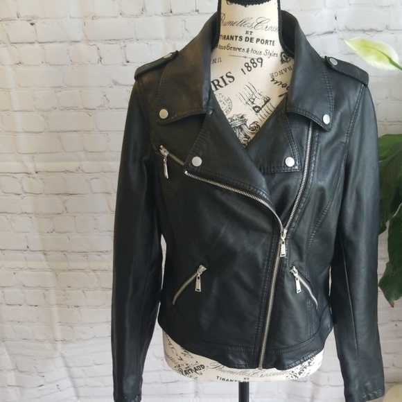 Jou Jou Jackets & Blazers - JOUJOU FAUX LEATHER MOTO JACKET.